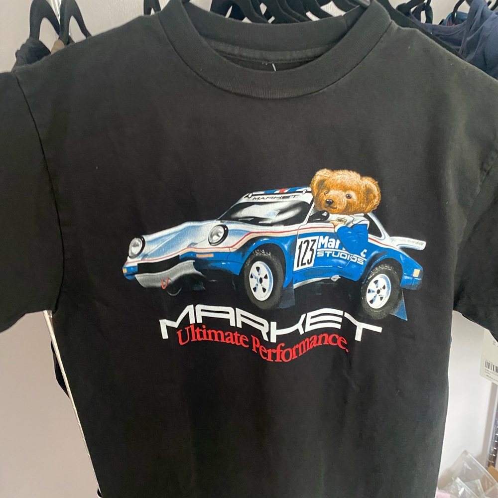 Market Studios Ultimate Rally Bear Graphic T-Shirt Size S
